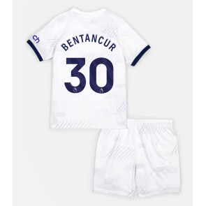 Tottenham Hotspur Rodrigo Bentancur #30 Replika Babytøj Hjemmebanesæt Børn 2023-24 Kortærmet (+ Korte bukser)